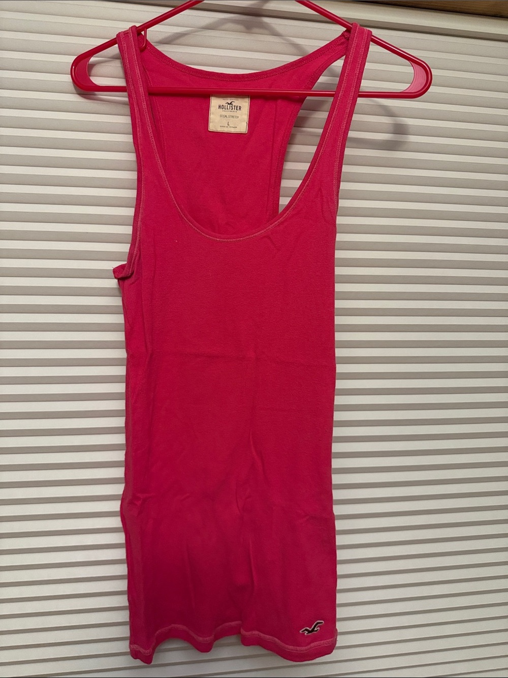 Hollister women’s large hot pink tank top. Great condition